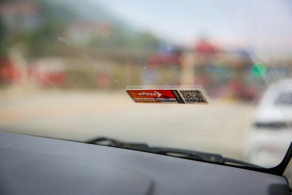 Miễn phí dán thẻ ePass tại Viettel Store