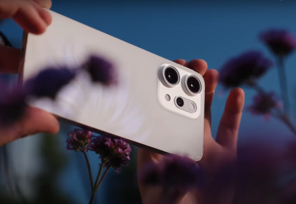 OPPO Reno14 sở hữu cụm ba ống kính phía sau