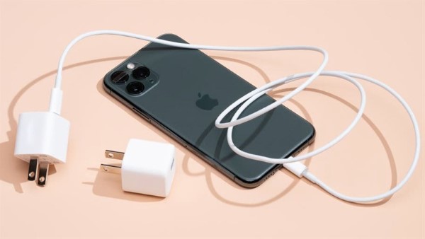 Sử dụng bộ sạc bộ sạc chính hãng Apple MFi hoặc đạt chuẩn