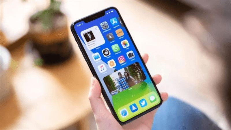 Nguyên nhân iPhone 12 Pro Max bị đơ màn hình do lỗi phần cứng