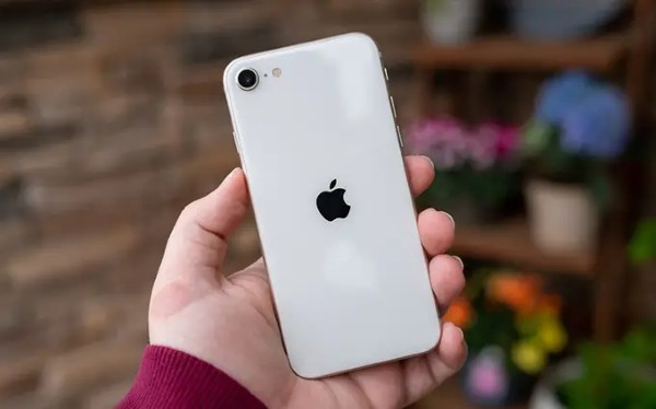 iPhone SE 